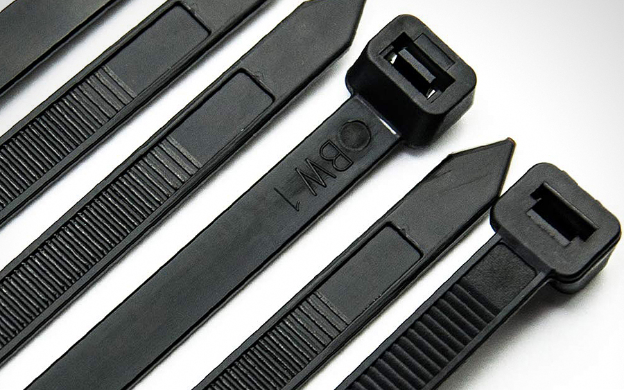 Zip Ties: Flurhrt 12